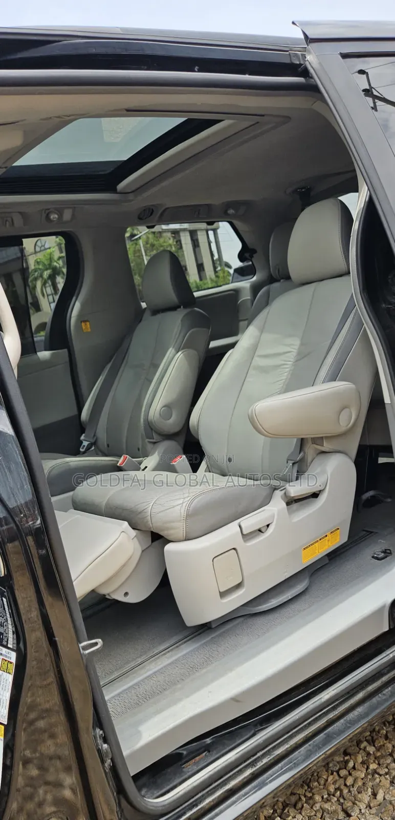 Toyota Sienna Limited 7-Passenger 4dr Minivan (3.5L 6cyl 6A) 2014 Black