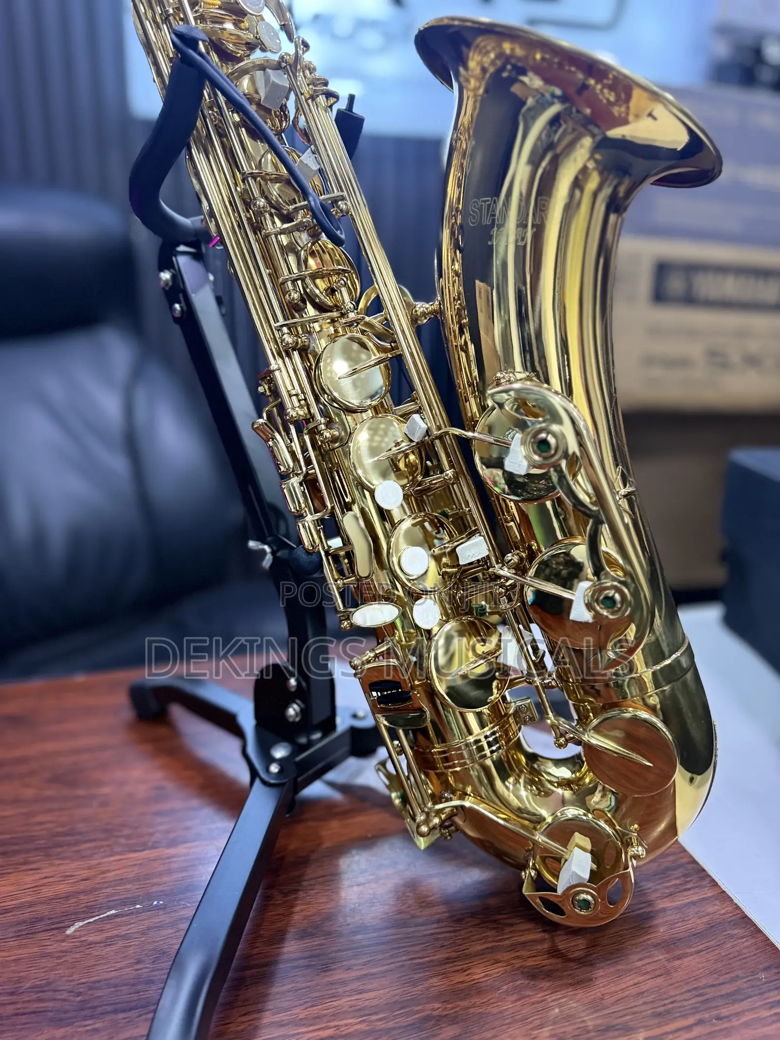 Standard Japan Tenor Saxophone Gold
