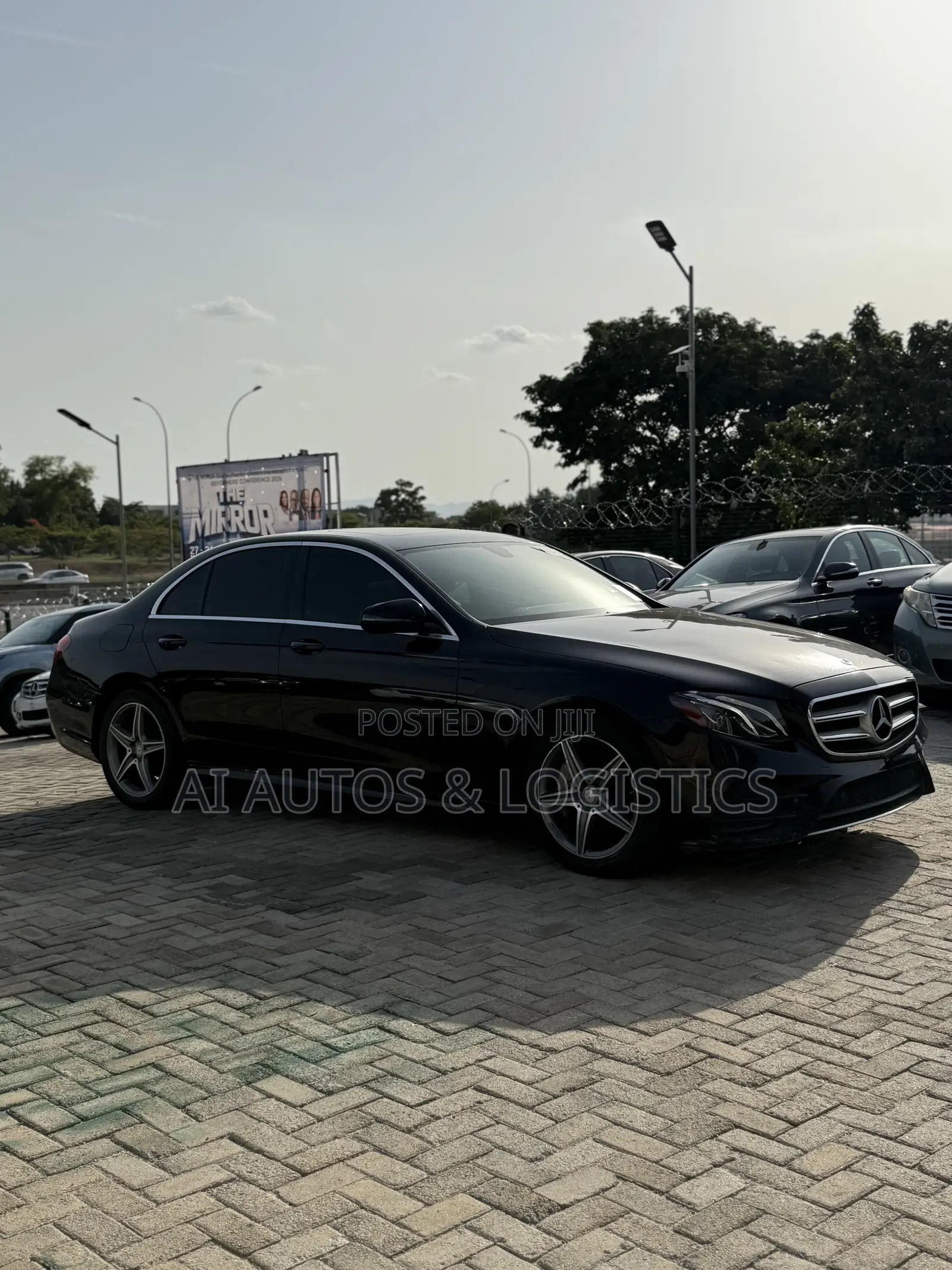 Mercedes-Benz E300 Base RWD Sedan (2.0L 4cyl 9A) 2017 Black