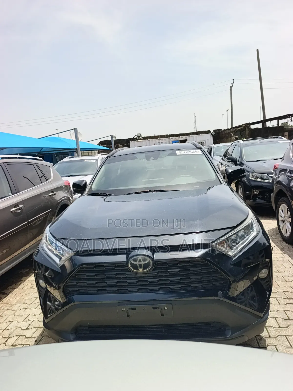 Toyota RAV4 XLE AWD 2020 Black