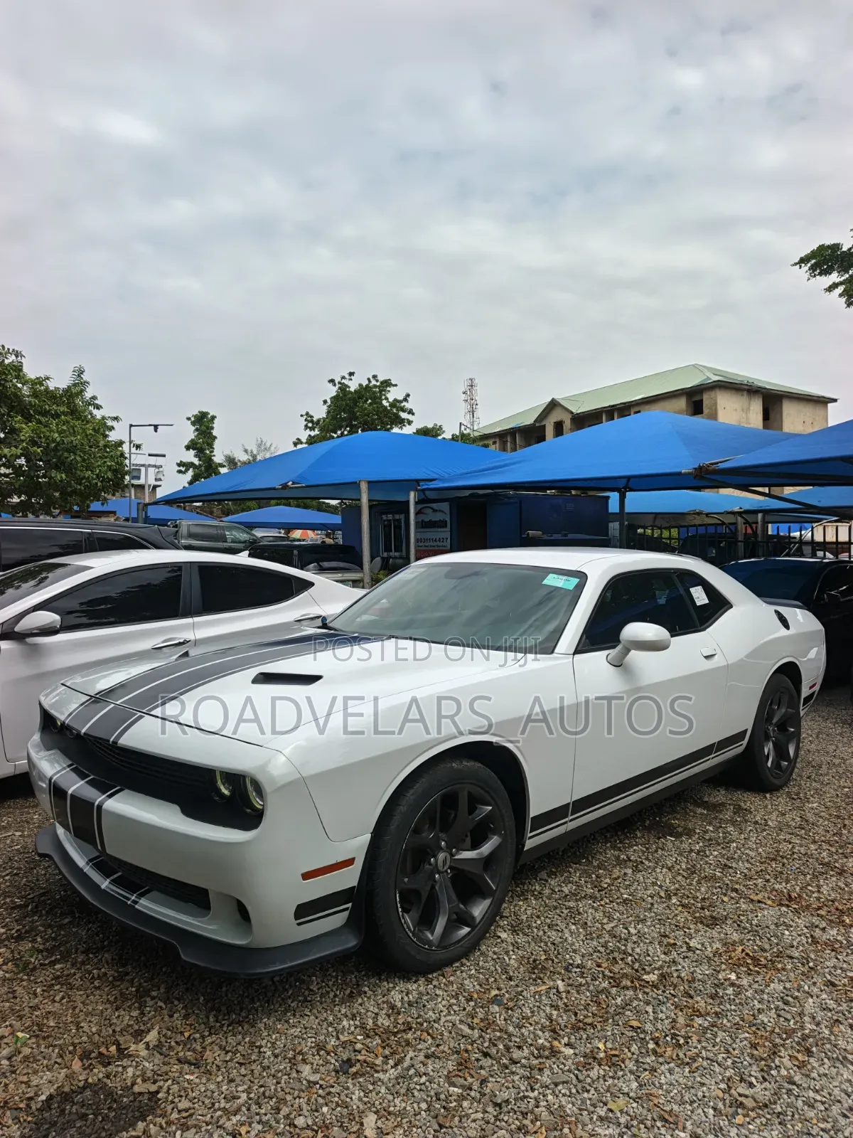Dodge Challenger SXT RWD 2017 Silver