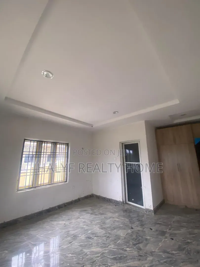 3bdrm Block of Flats in Kaura for rent