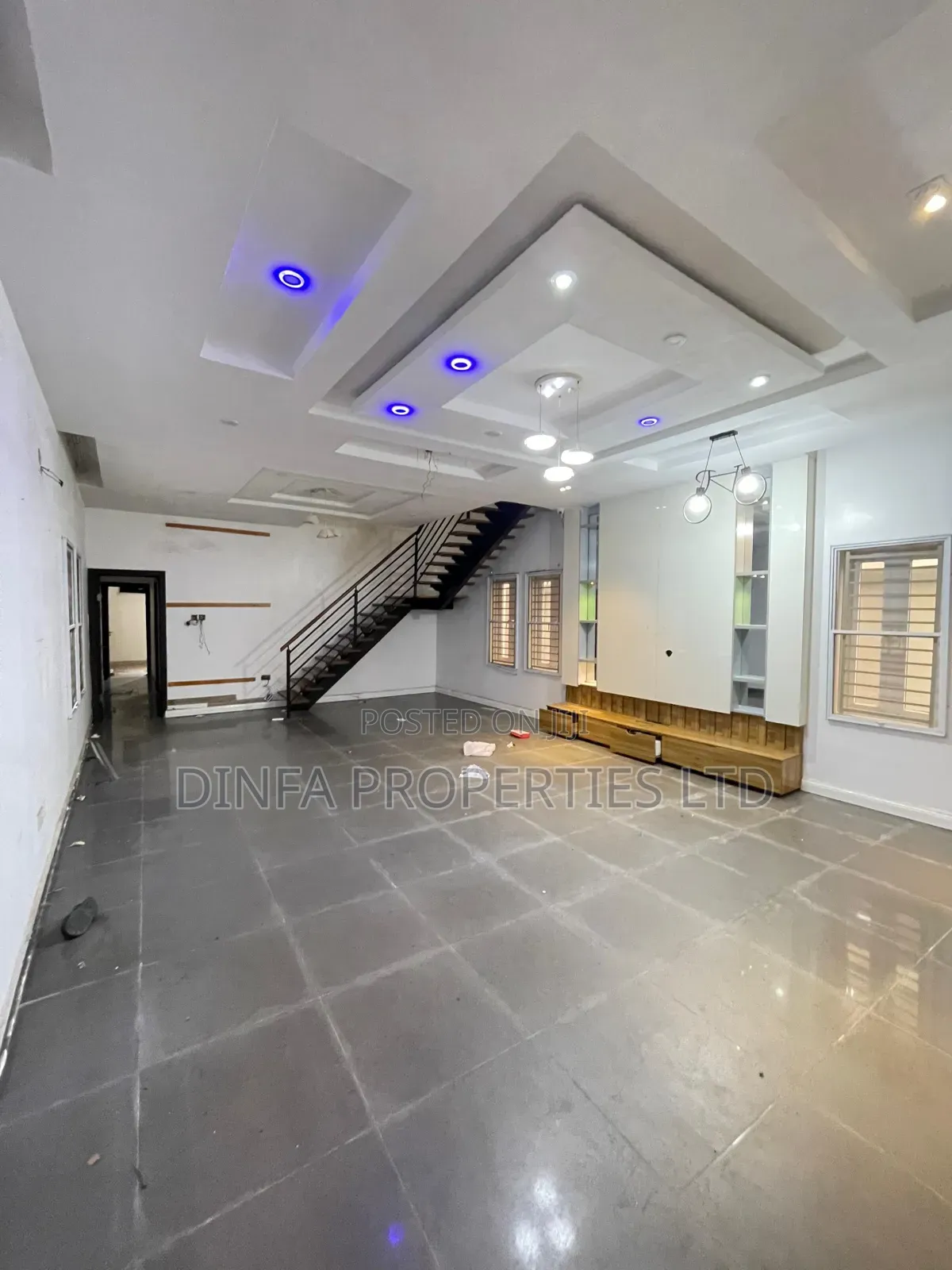 4bdrm Duplex in Thomas Estate for rent