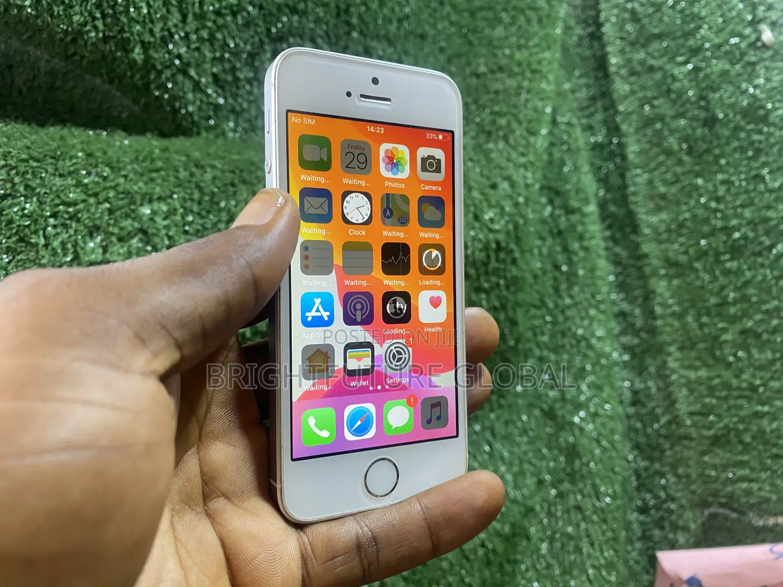 Apple iPhone SE 32 GB White