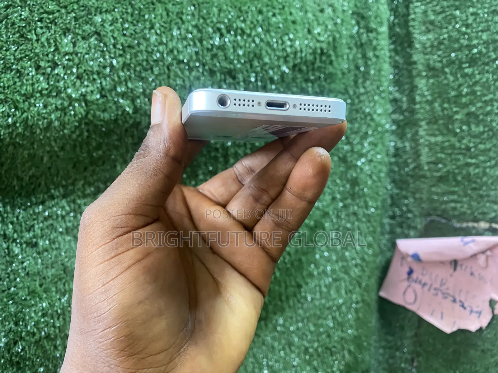 Apple iPhone SE 32 GB White