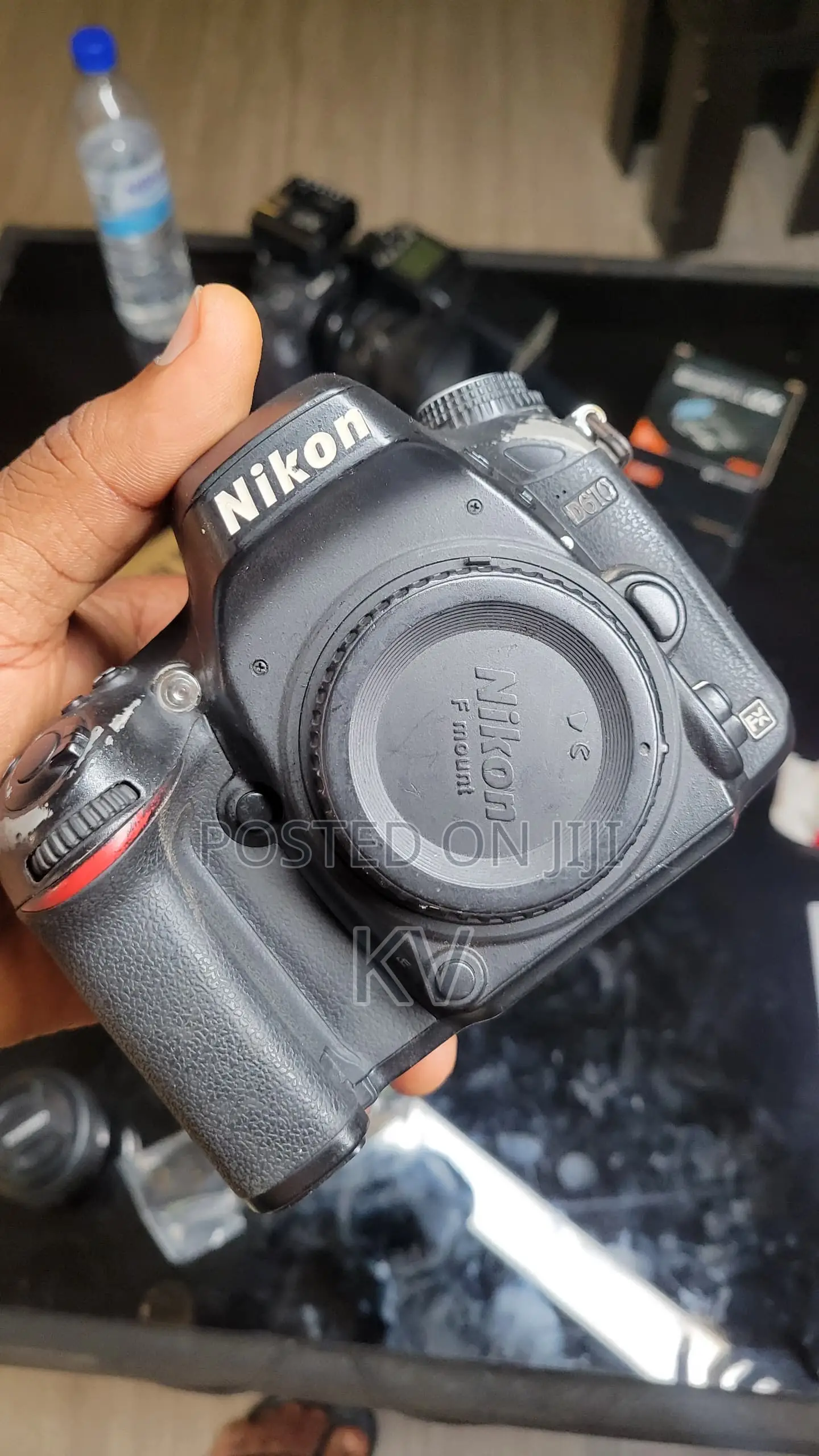 Nikon D610 + Yongnuo 50mm 1.8 Two Battery Cartoon Camera Strap