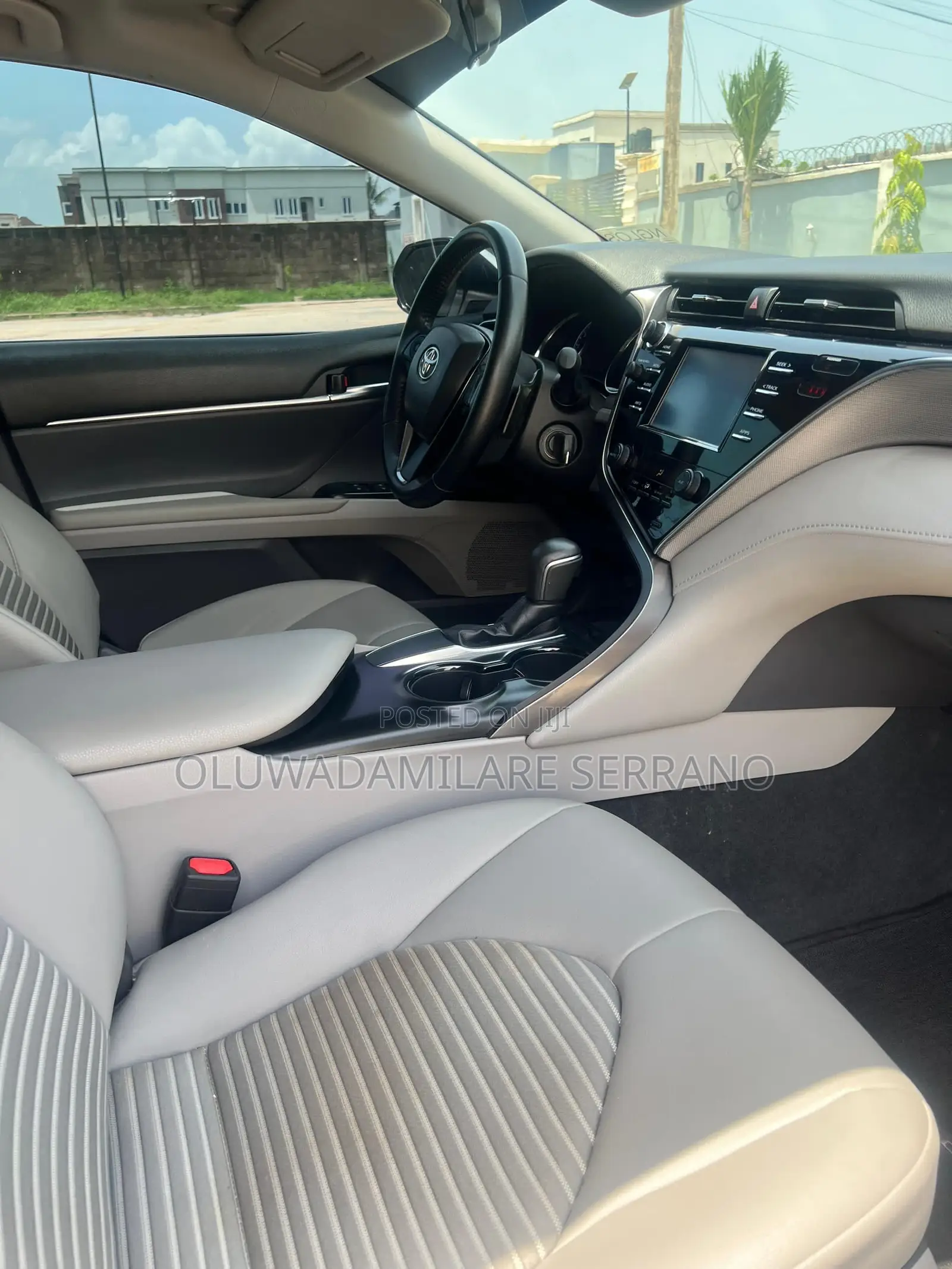 Toyota Camry 2018 White