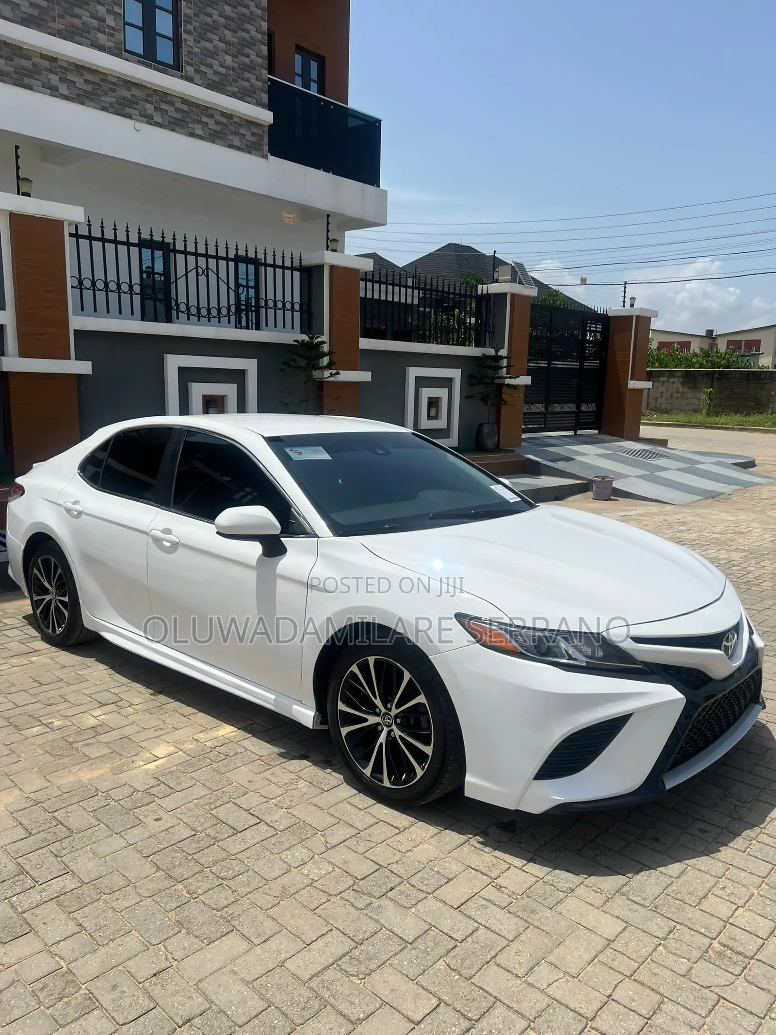 Toyota Camry 2018 White