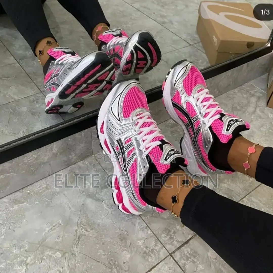 Asics-Gel Sneaks Size: 37-38-39-40-41-42 Comes Fully Boxed
