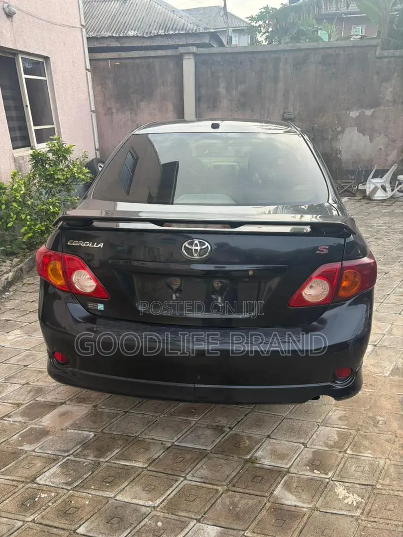 Toyota Corolla S 4dr Sedan (1.8L 4cyl 4A) 2011 Matt Black