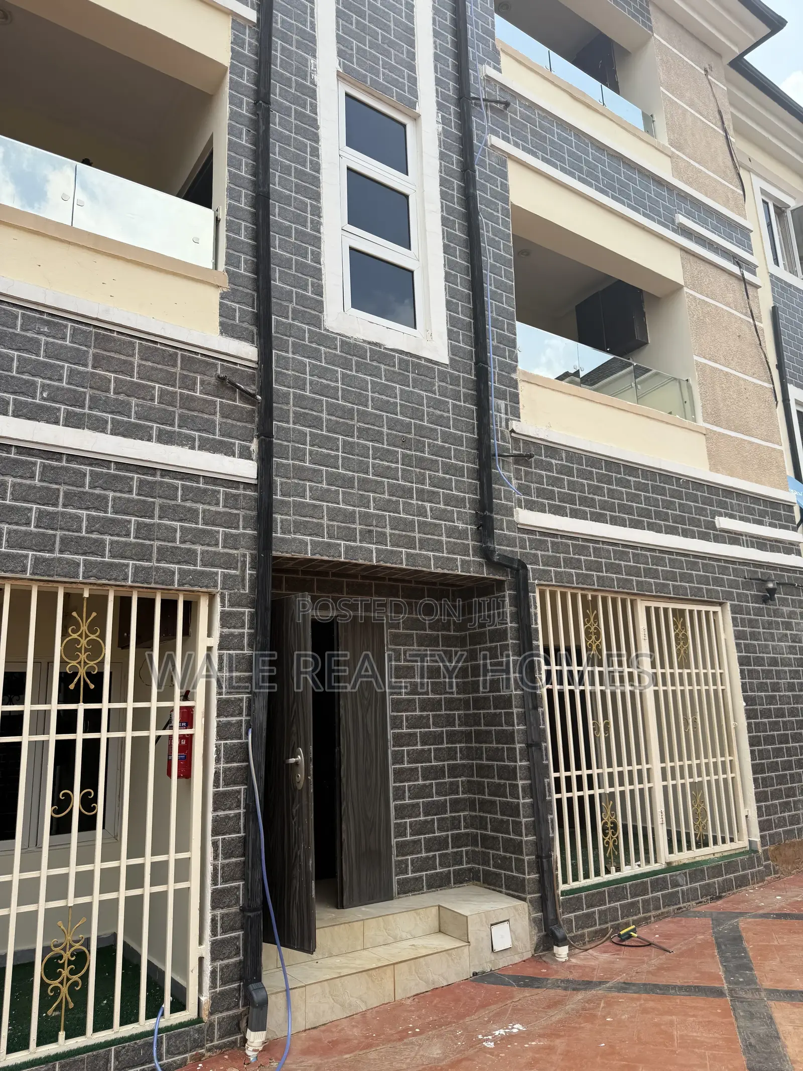 3bdrm Block of Flats in Katampe for rent