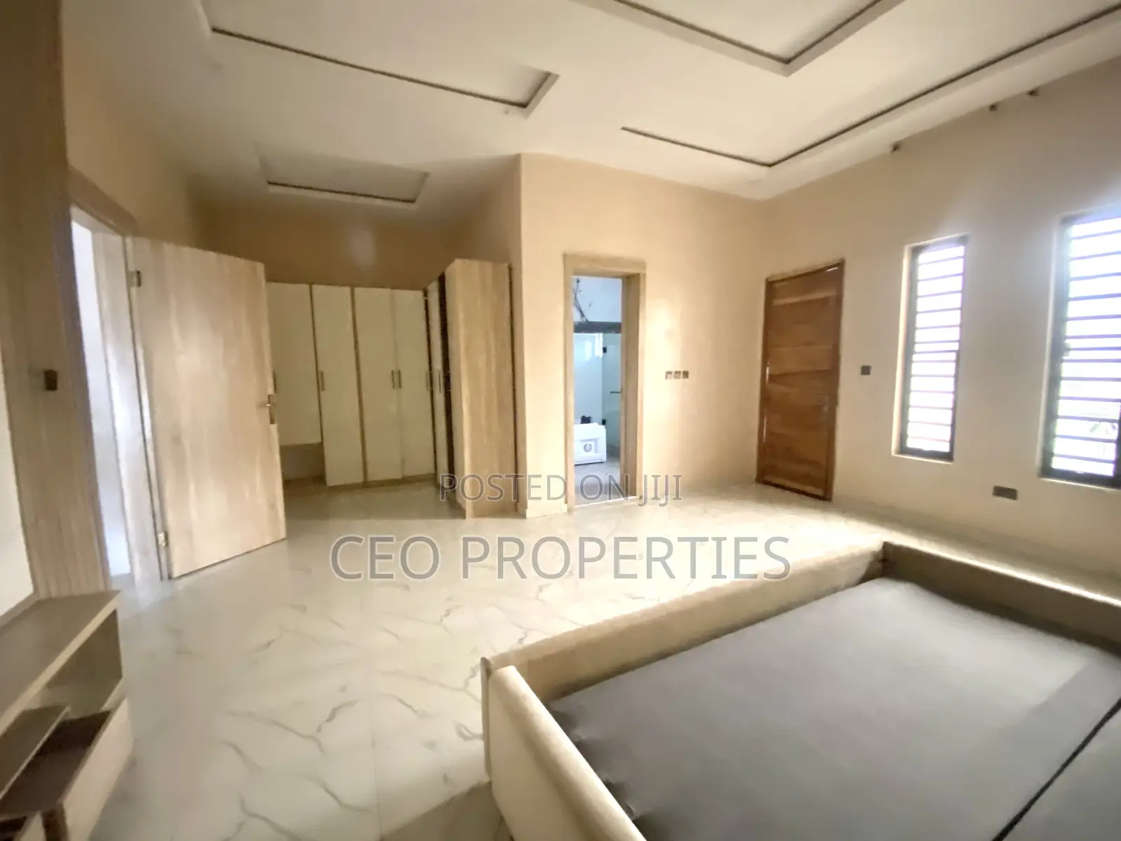 4bdrm Duplex in Ikota Villa/Gra for sale