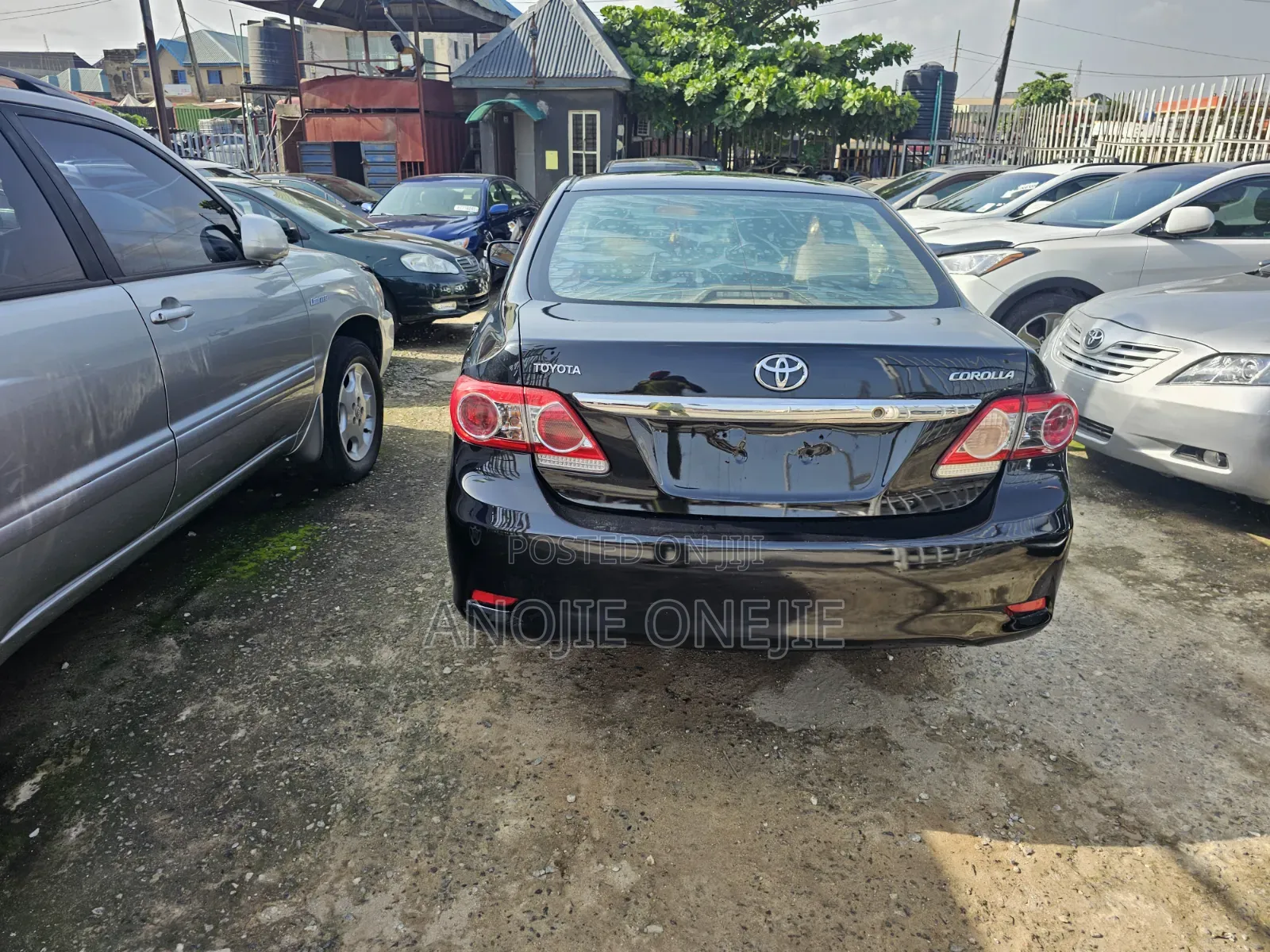 Toyota Corolla LE 4dr Sedan (1.8L 4cyl 4A) 2012 Black