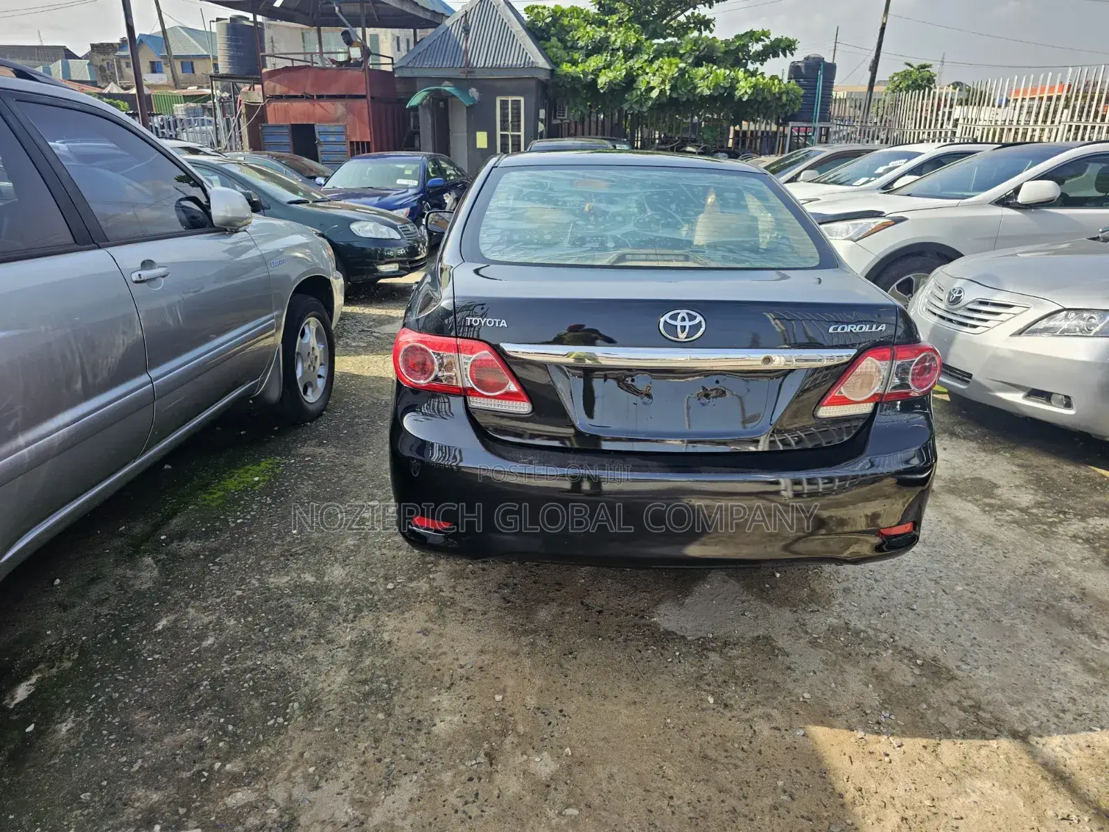 Toyota Corolla LE 4dr Sedan (1.8L 4cyl 4A) 2012 Black
