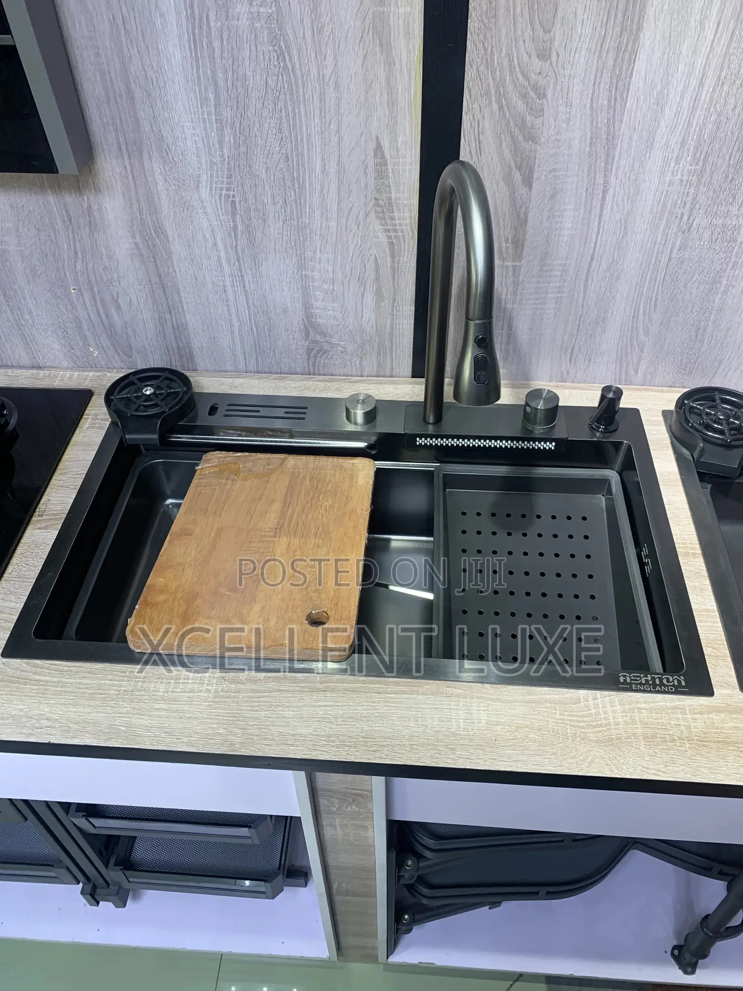 Automated Kitchen Sink Set With Tap and Baskets