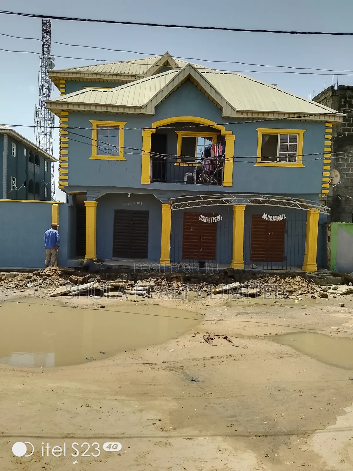 Furnished 20bdrm House in Ajangbadi for sale