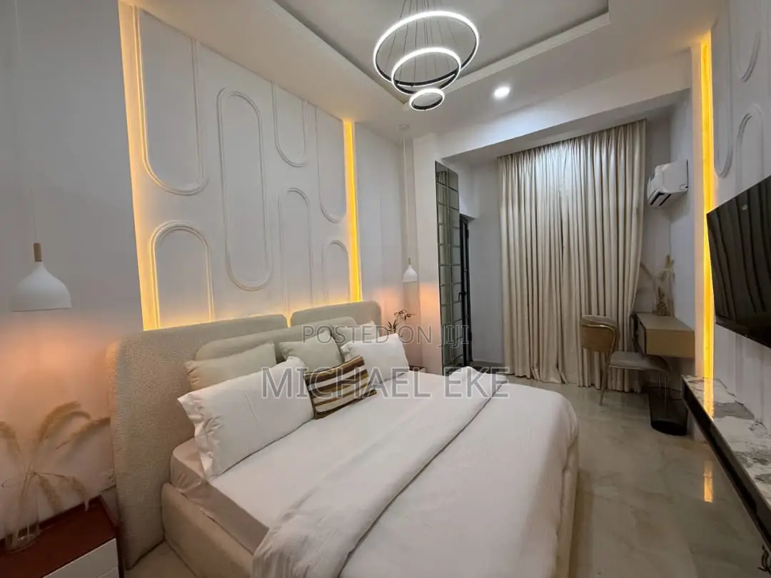 Luxury 2 Bedroom Apartment