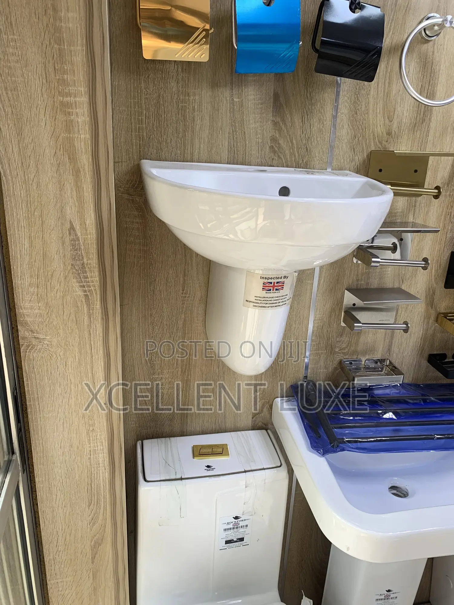 Wall Hung Wash Hand Basin and Pedestal