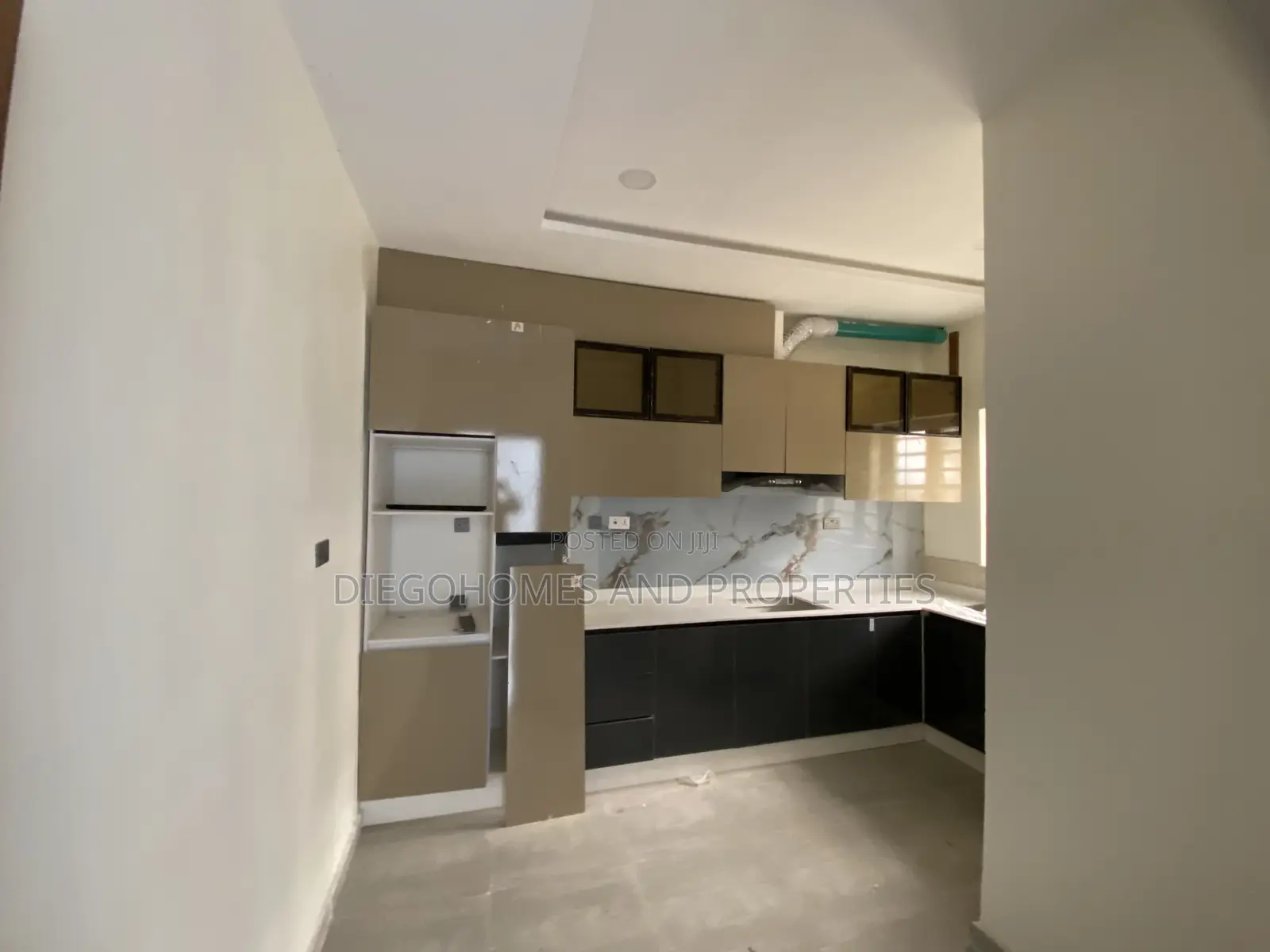 3bdrm Duplex in Ogombo for sale