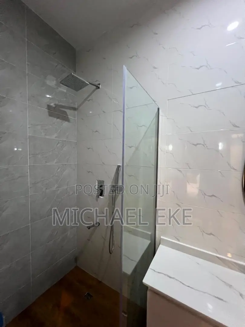 Luxury 2 Bedroom Apartment