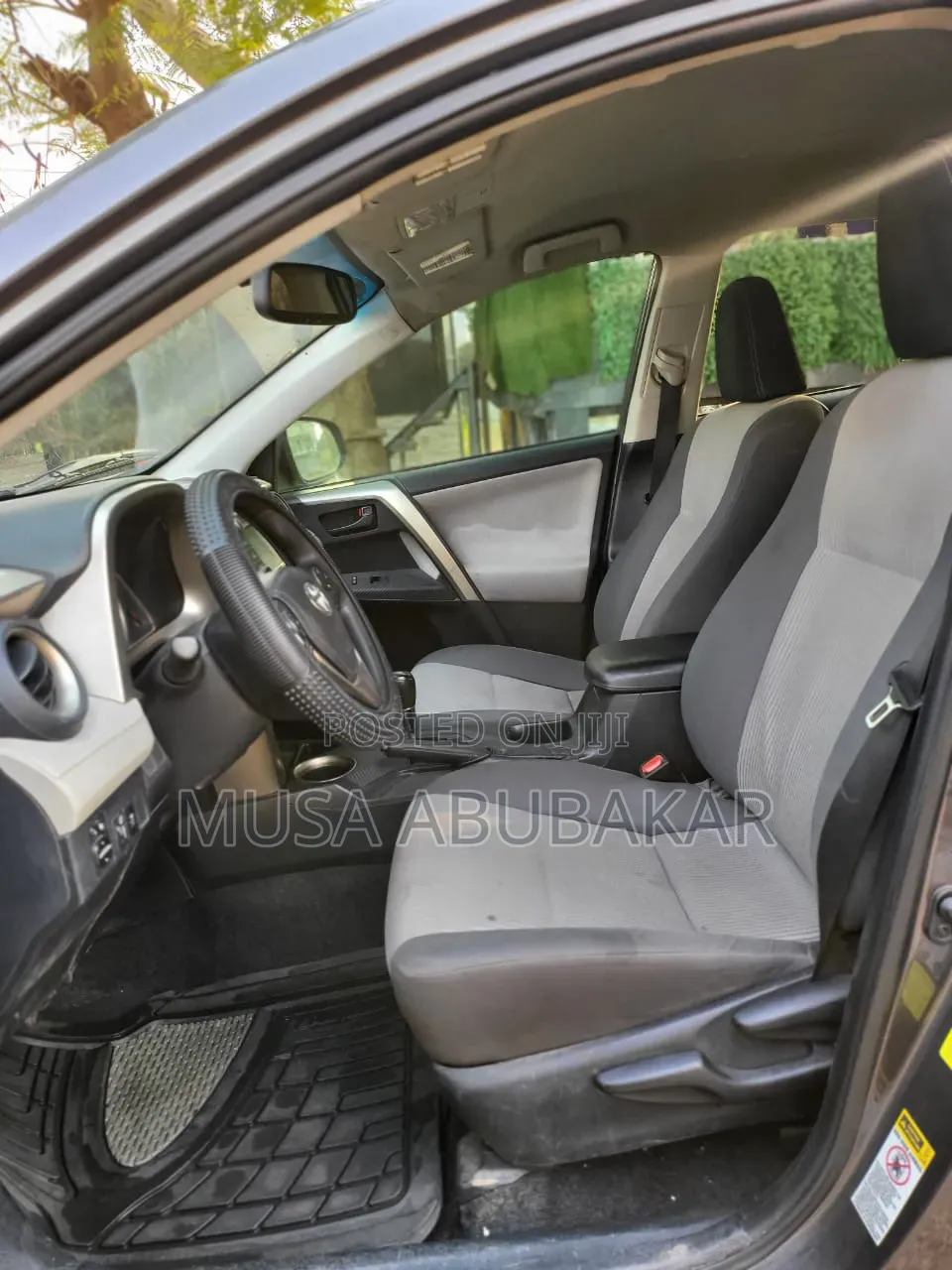 Toyota RAV4 Limited 4dr SUV (2.5L 4cyl 6A) 2015 Gray