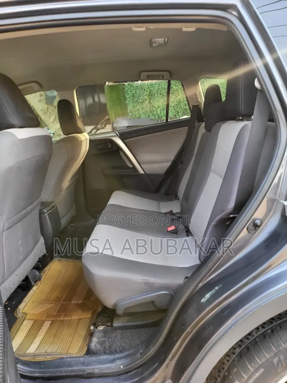 Toyota RAV4 Limited 4dr SUV (2.5L 4cyl 6A) 2015 Gray