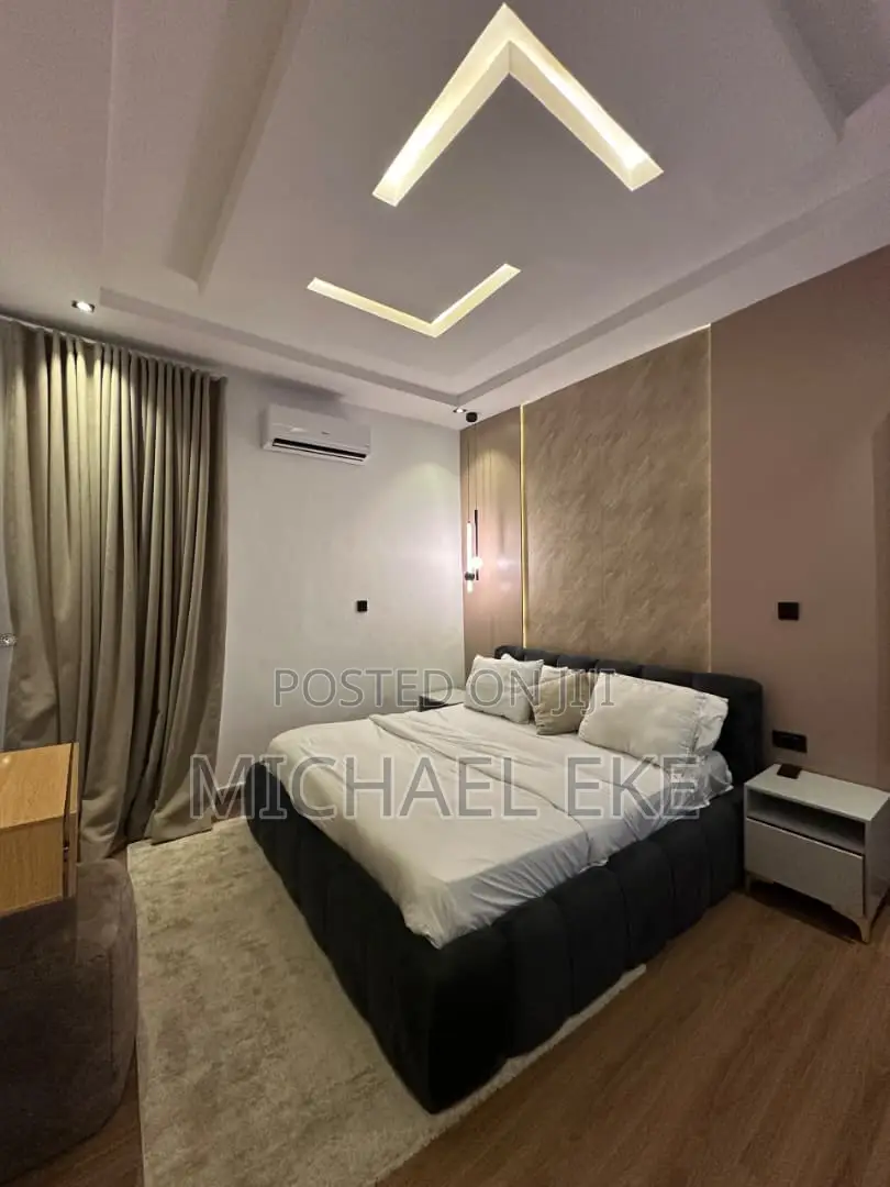 Cozy 2 Bedroom Apartment With Beach View
