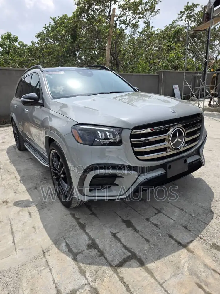 New Mercedes-Benz GLS-Class GLS 580 4MATIC AWD 2025