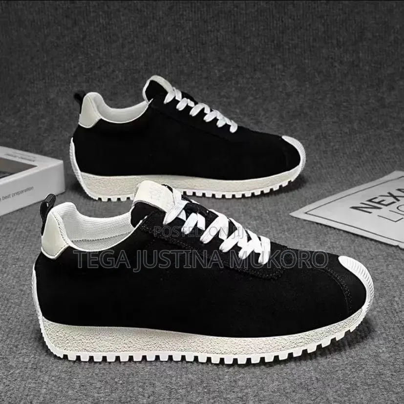 High Quality Stock Fashion Unisex Footwear