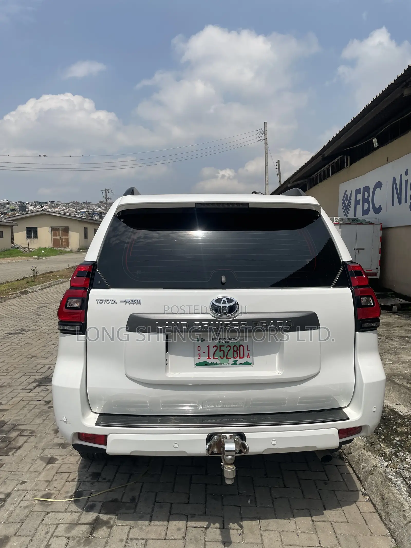 Toyota Land Cruiser Prado 2018 White