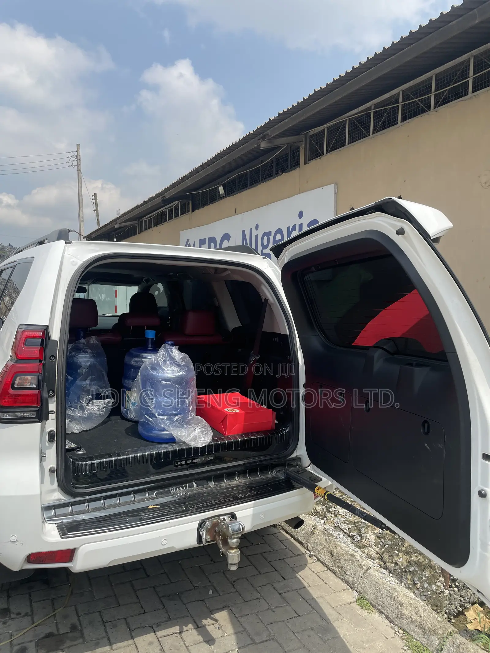 Toyota Land Cruiser Prado 2018 White