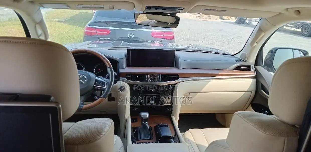 Lexus LX 570 AWD 2017 Gray