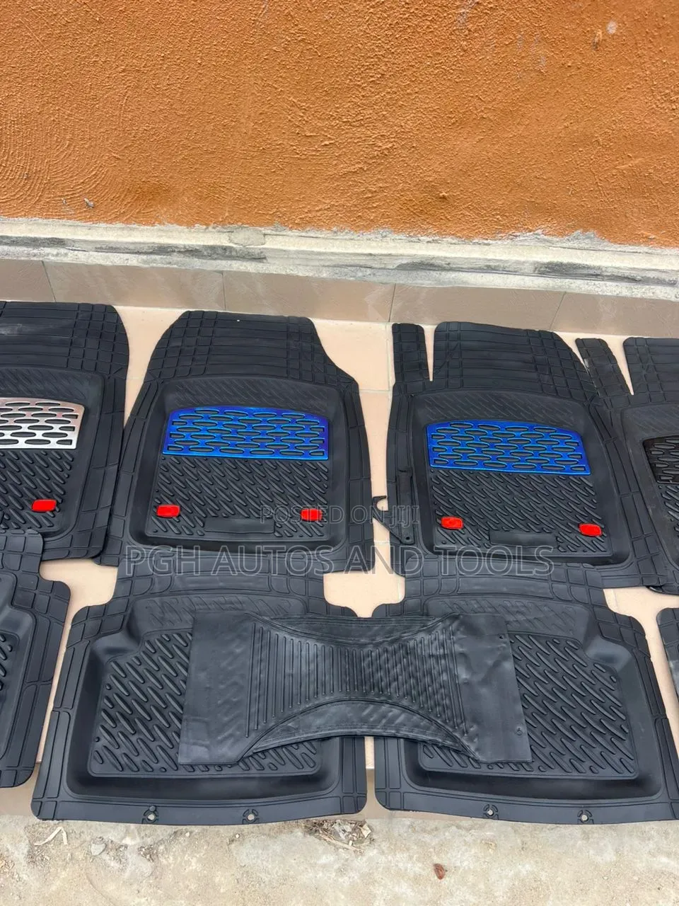 Universal Rubber Mat