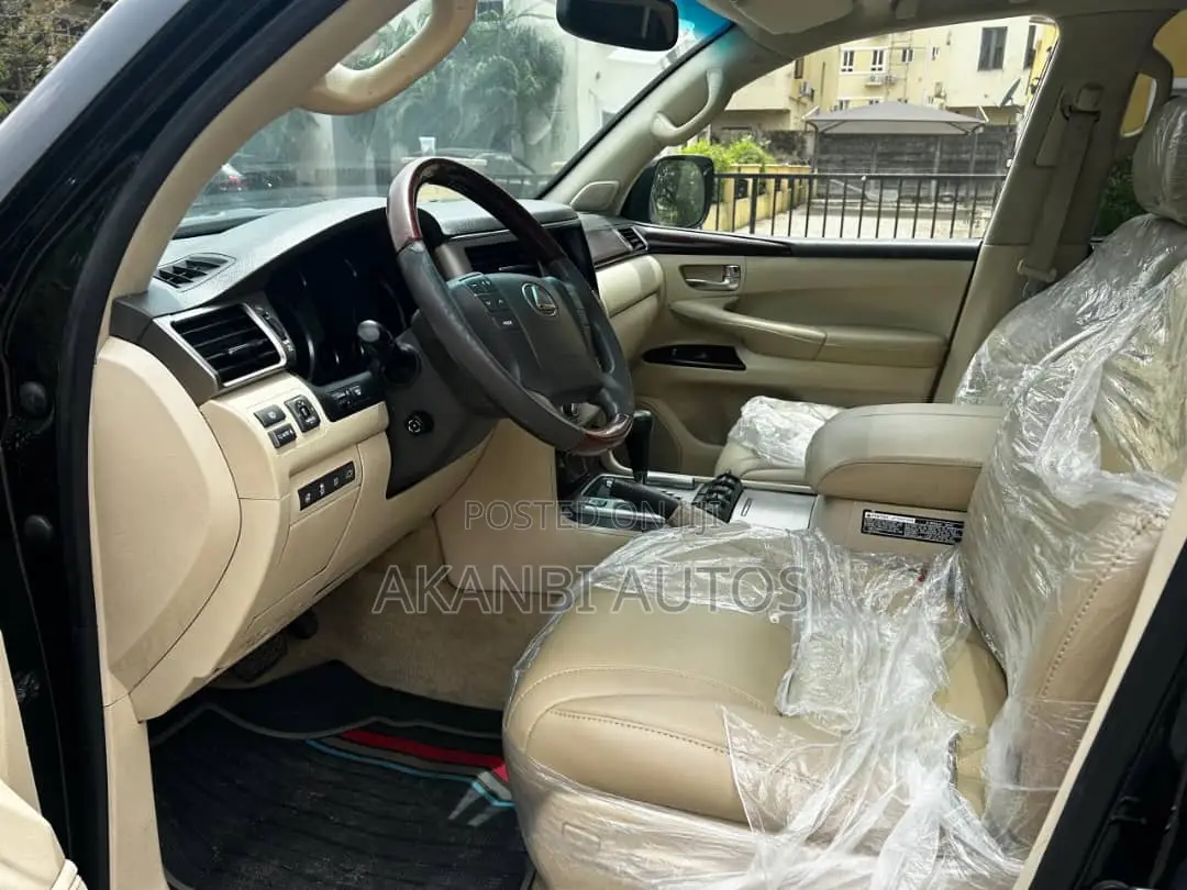Lexus LX 570 AWD 2015 Black