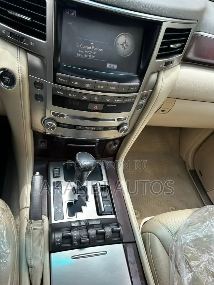 Lexus LX 570 AWD 2015 Black