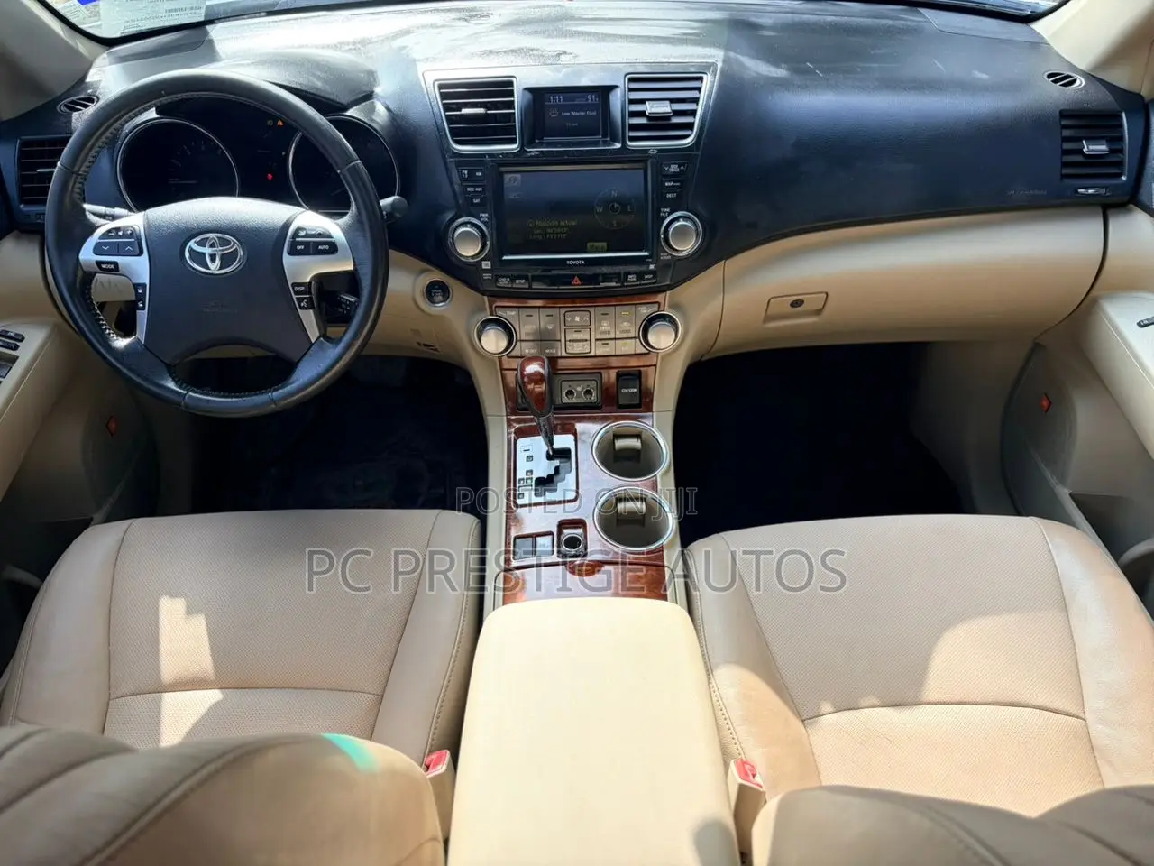 Toyota Highlander Limited 2011 White