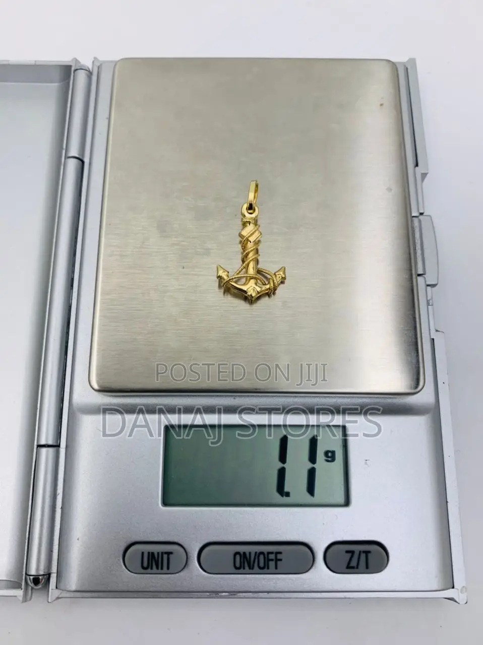 Original 18 Karat Stylish Gold Pendants (Accessories)