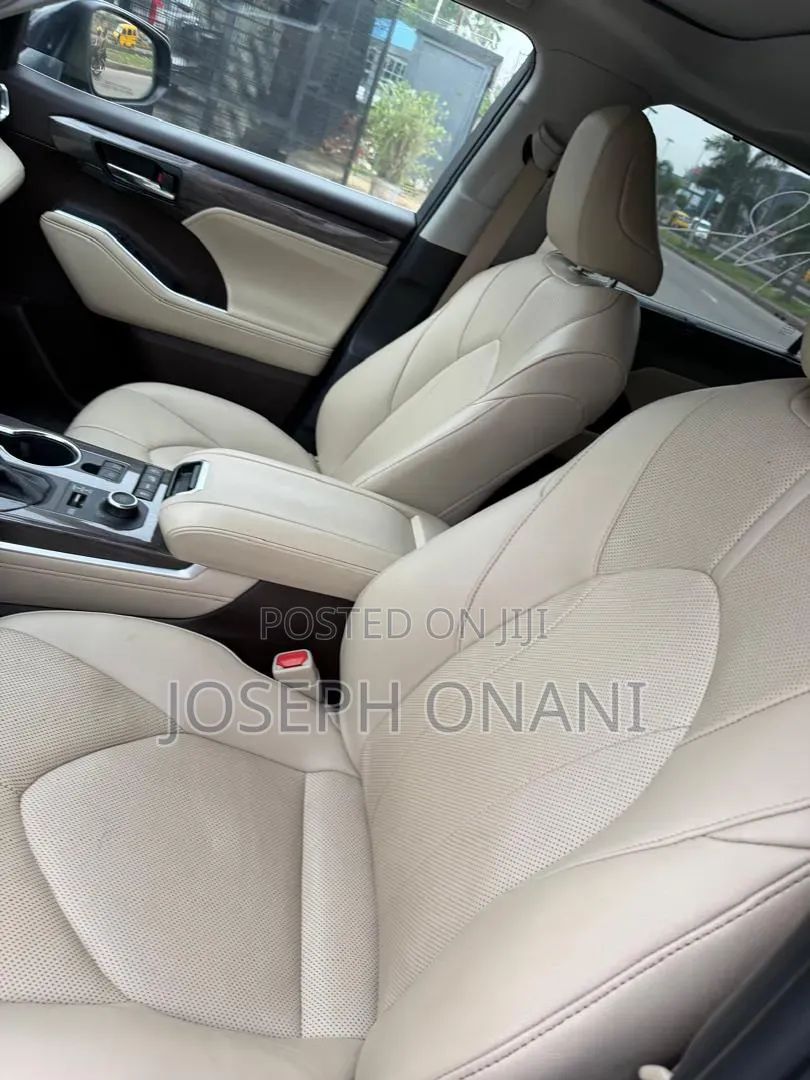 Toyota Highlander Limited 2022 Black