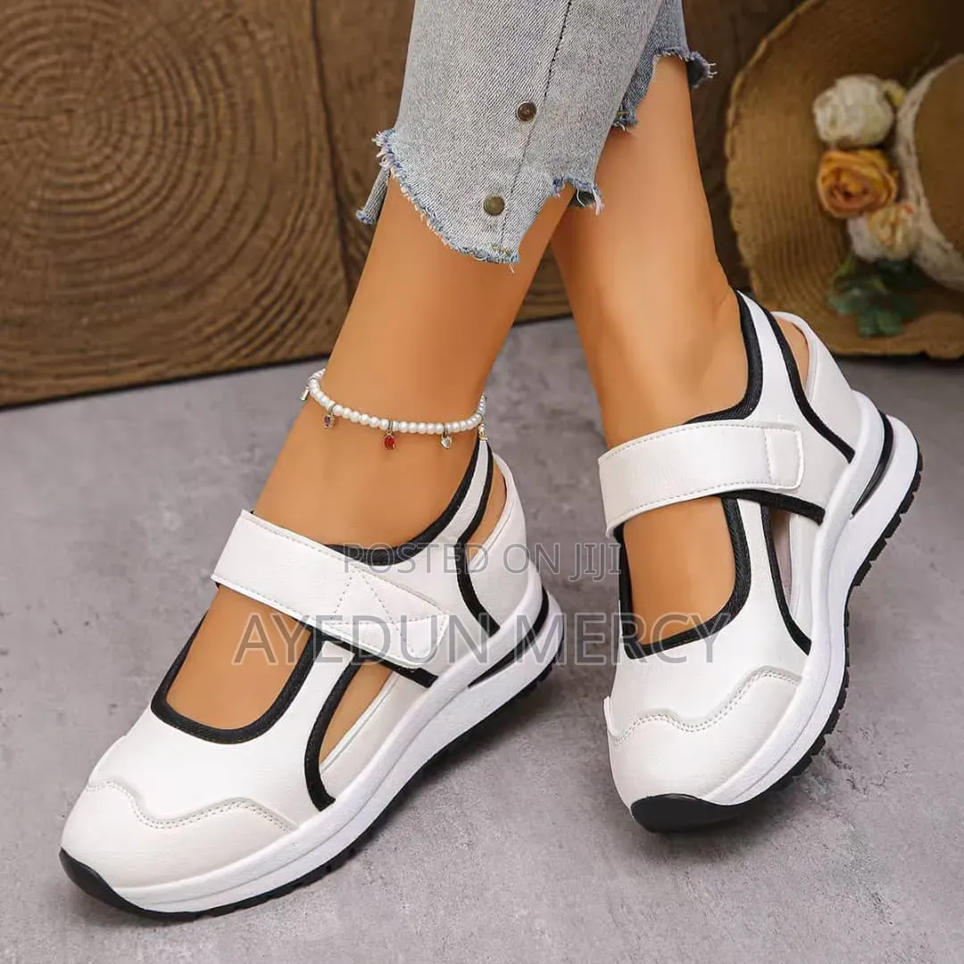 Ladies Sandals Sneakers