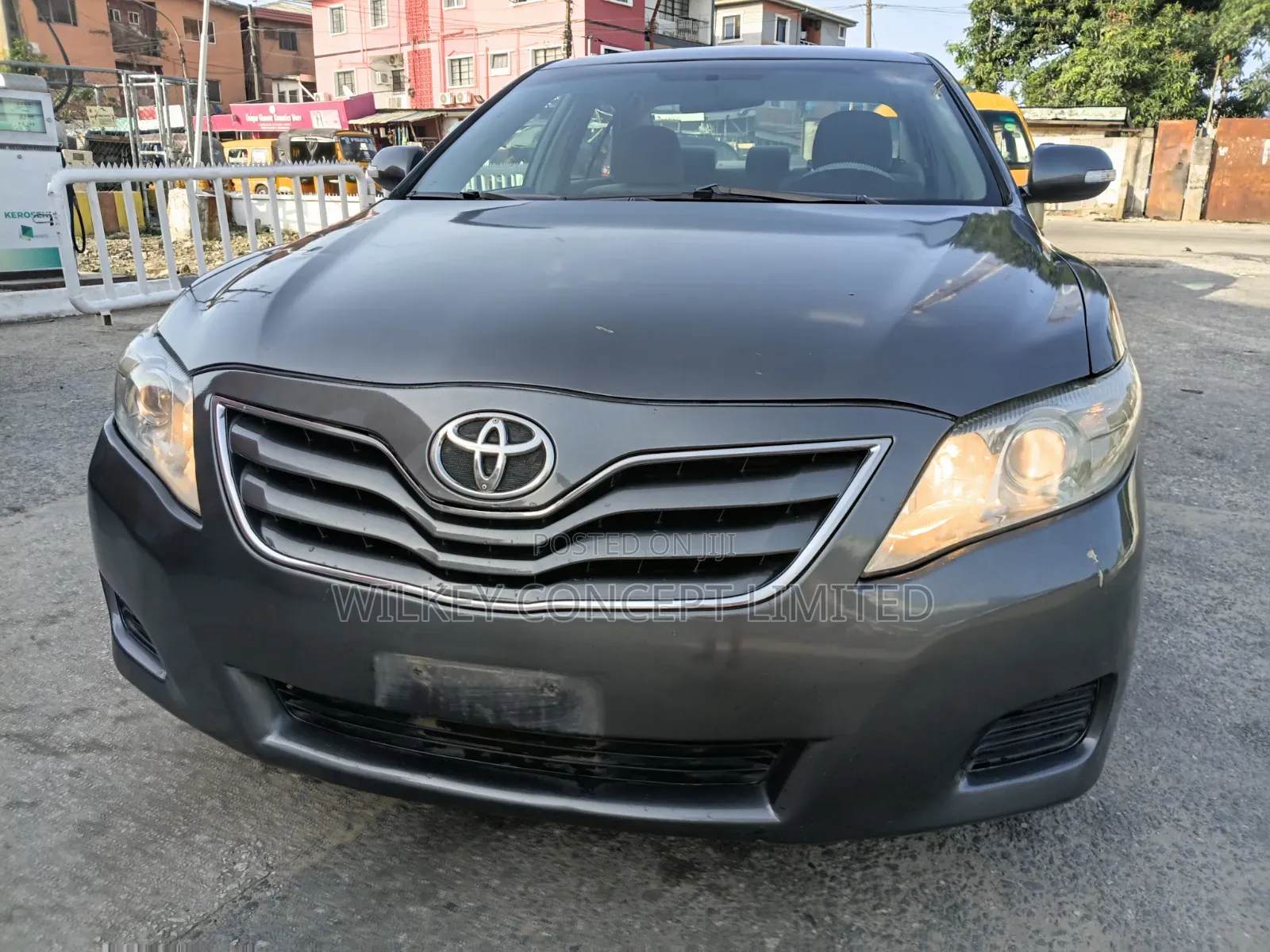 Toyota Camry 2010 Gray
