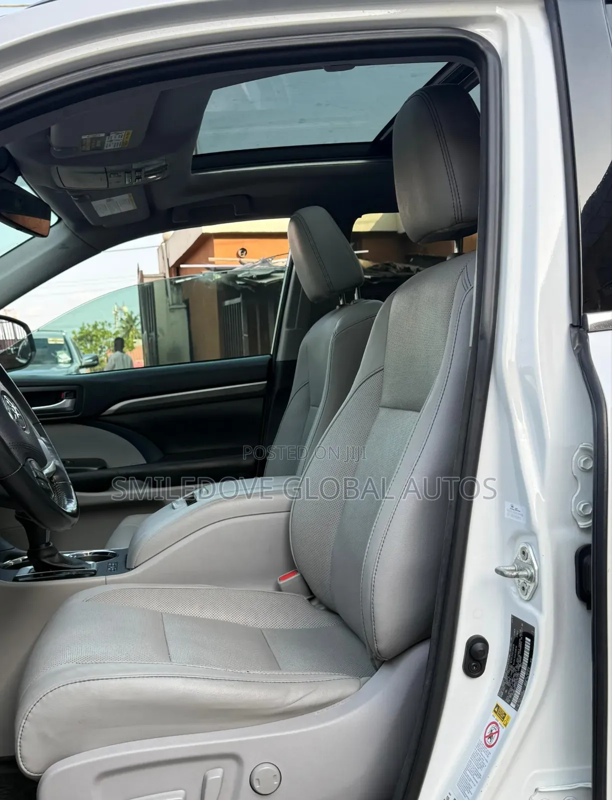 Toyota Highlander Limited 4x2 V6 (3.5L 6cyl 8A) 2017 White