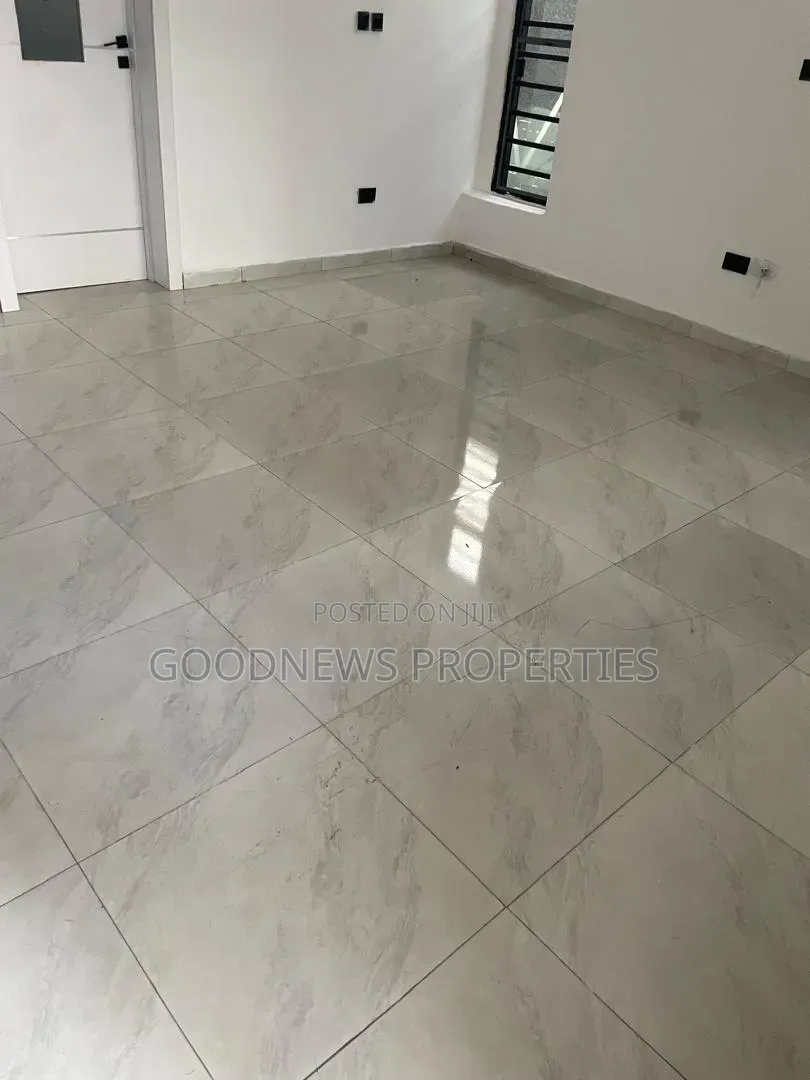 4bdrm Duplex in Ikota for rent