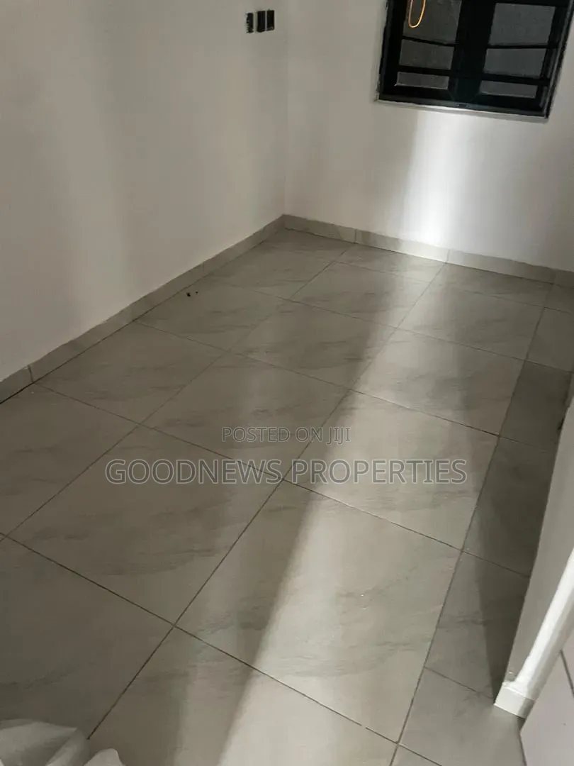 4bdrm Duplex in Ikota for rent