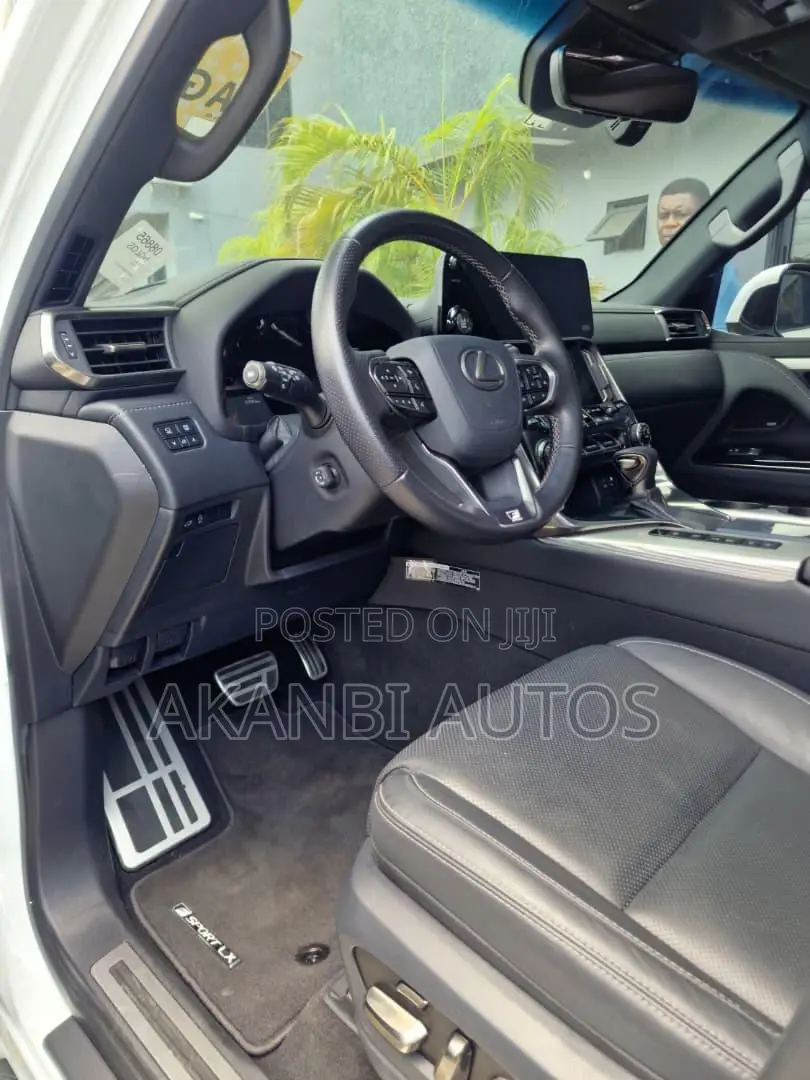 Lexus LX 600 2023 White