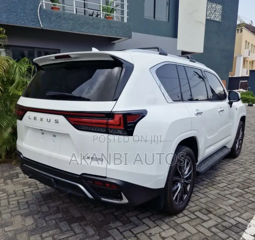 Lexus LX 600 2023 White