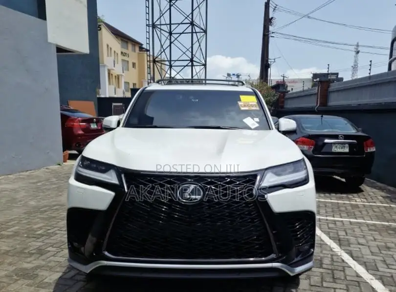 Lexus LX 600 2023 White