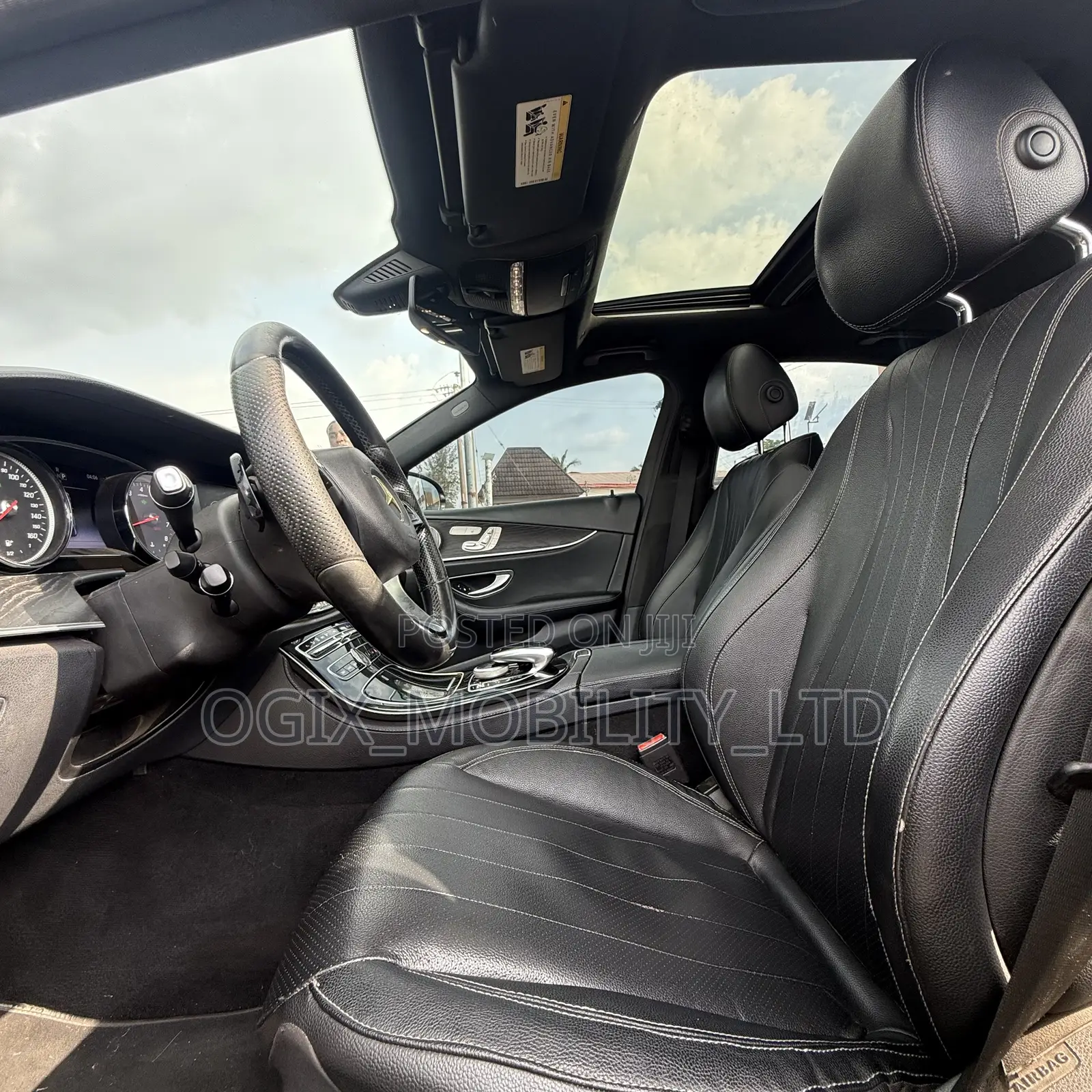 Mercedes-Benz E300 2016 Black