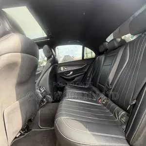 Mercedes-Benz E300 2016 Black