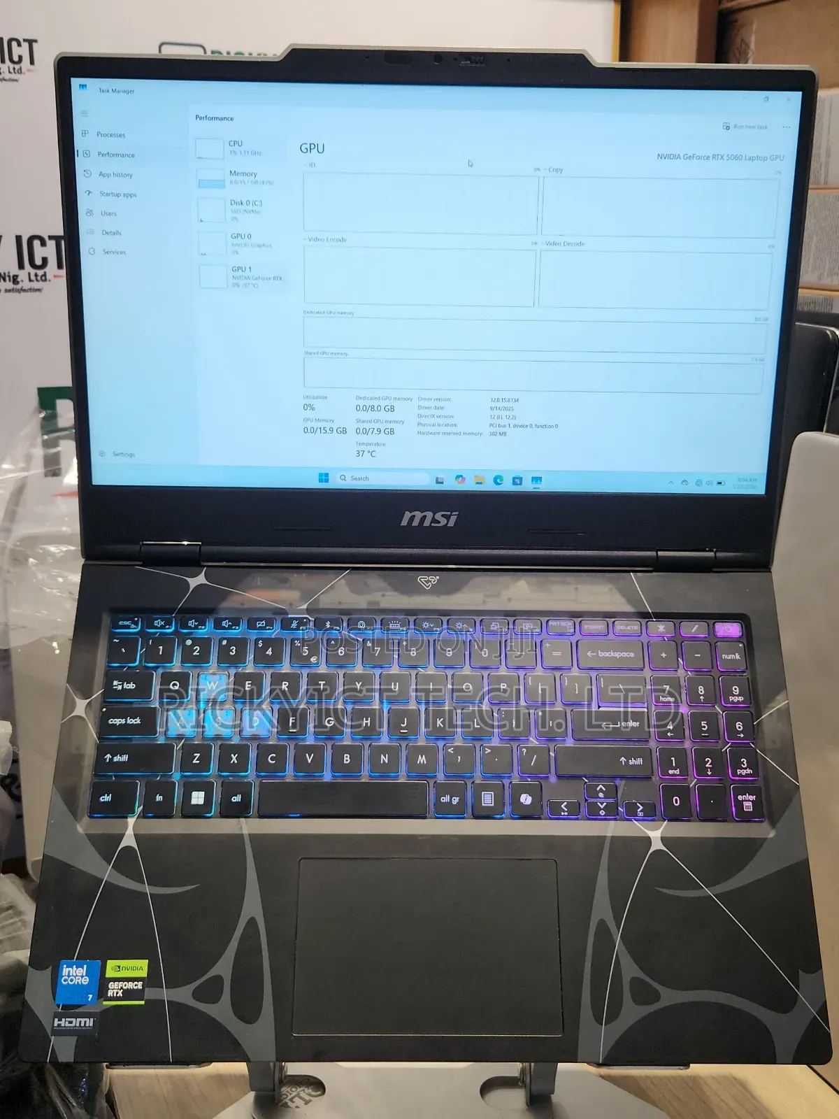 Laptop MSI Cyborg 15 16GB Intel Core Ultra 7 SSD 512GB