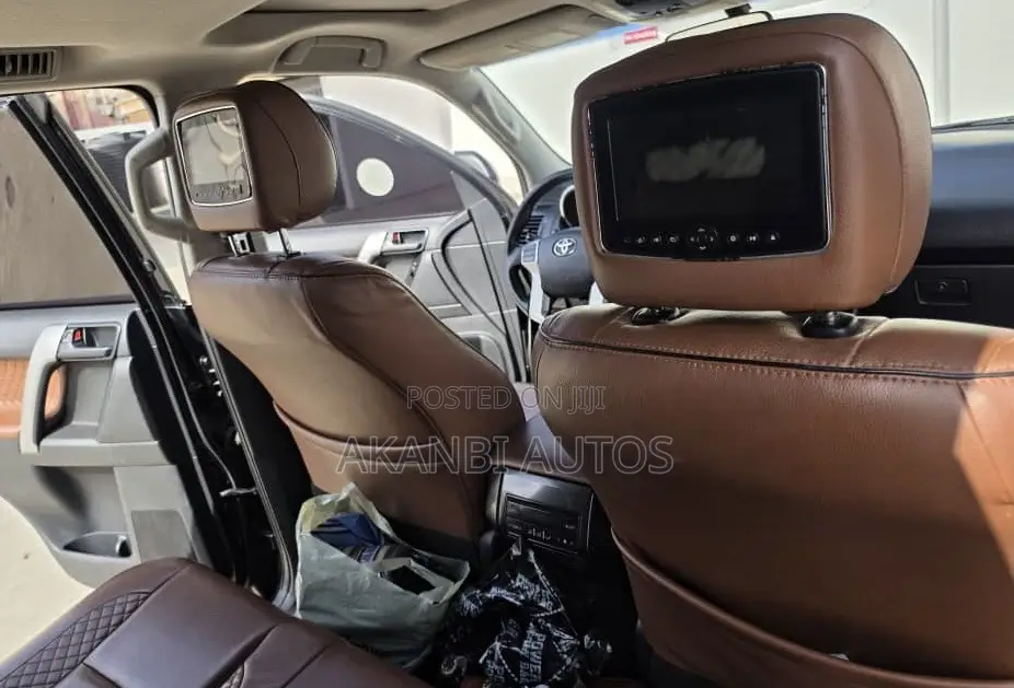 Toyota Land Cruiser Prado 2017 Black
